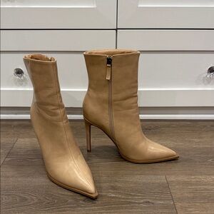 Source Unknown Beige Heeled Boots